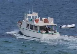 Судно Corbeta компании AquaBus, осуществляет перевозки между островами Ибица и Форментера