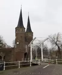 Маленький мост (Kleine Oostpoortbrug) в Делфте