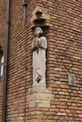 Часовня святого Ипполита — статуя Богоматери