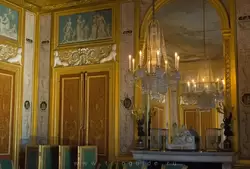 Игровой салон королевы или Большой салон императрицы — яркий пример стиля арабеск конца 18 века