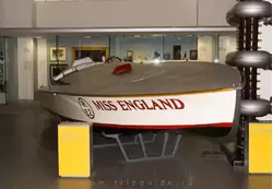 Гоночная моторная лодка «Miss England». Henry Segrave выиграл на ней Чемпионат мира по гонкам на моторных лодках в 1929 году