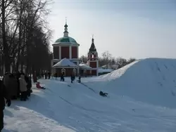 Зимние забавы в Суздале и Успенская церковь в Кремле