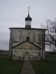 Борисоглебская церковь в резиденции Юрия Долгорукого в селе Кидекша