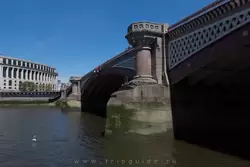 Мост Блекфрайрс в Лондоне / Blackfriars Bridge