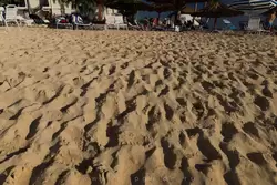 Песочек на втором (маленьком пляже)