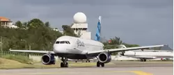 Самолет A320 авиакомпании JetBlue вылетает в Нью-Йорк, аэропорт JFK