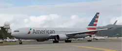 Самолет Boeing 767-323(ER) авиакомпании American Airlines, бортовой номер N398AN