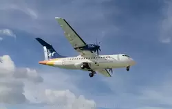 Самолет ATR 42-600 авиакомпании LIAT, бортовой номер V2-LIF