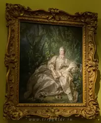 «Мадам де Помпадур» Франсуа Буше (Париж, 1758) — она была официальной фавориткой Людовика XV, покровительницей искусств, преданной поклонницей севрского фарфора и утонченным коллекционером