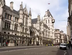 Королевский судный двор в Лондоне