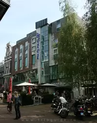 Отель «Золотой тюльпан» (<span lang=nl>Golden Tulip</span>) в Амстердаме