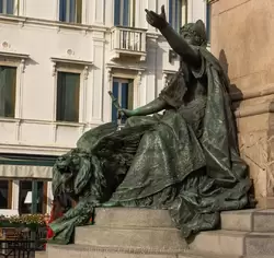 Памятник Виктору Эммануилу II в Венеции