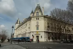 Дворец правосудия в Париже