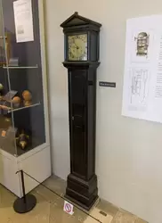 Часы Фромантеля — одни из первых маятниковых часов в Англии, начало 1660-х / Музей истории и науки в Оксфорде / The Fromanteel clock