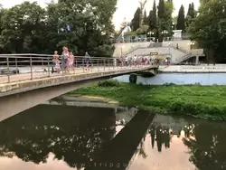 Пешеходный Малый Ривьерский мост в Сочи