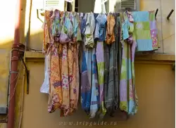 В Ницце сушат белье на улице