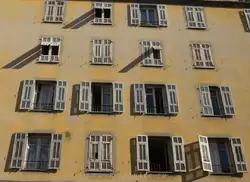 Живописные окна и ставни