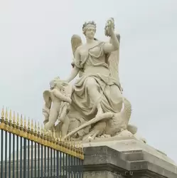 Ограда Версальского дворца
