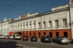 Дом Есыревых с надписью «Хлебопродуктъ» на улице Рождественская, Нижний Новгород