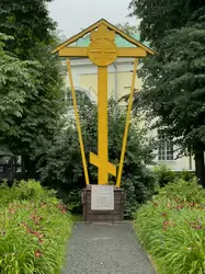 Крест на месте Преображенского собора в Нижегородском кремле