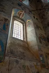 Окно в Троицком соборе, Макарьевский монастырь, Нижегородская область
