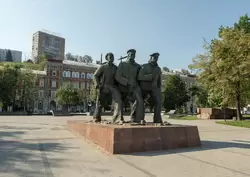 Памятник Героям Волжской военной флотилии в Нижнем Новгороде
