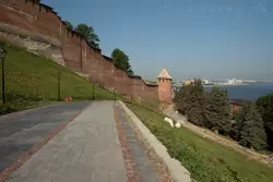 Стены кремля, вид с Чкаловской лестницы