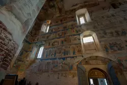 Стены сплошь покрыты фресками, Макарьевский монастырь, Нижегородская область