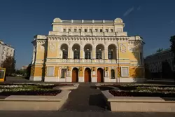 Театральная площадь в Нижнем Новгороде