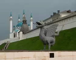 Зилант и Казанский кремль