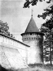 Юго-восточная башня Ипатьевского монастыря