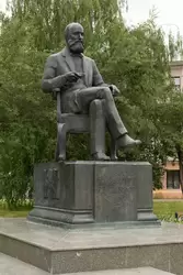 Памятник А.М. Бутлерову в Казани