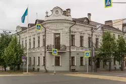 Дом Е.И.Ремезовой, сейчас в нём размещается консульство Казахстана