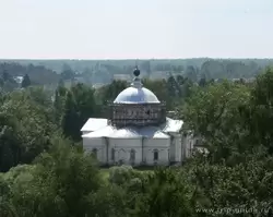 Вид на Никольский собор с колокольни Успенского собора