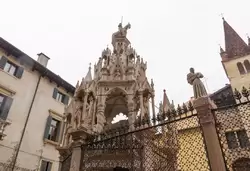 Гробница Кансиньорио делла Скала — правил Вероной с 1359 по 1375 год