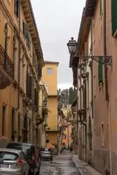 Улица Пинья в Вероне