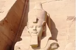 Рамзес второй поближе