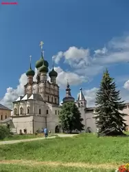 Церковь Иоанна Богослова в Ростовском кремле