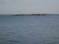Маленький остров на озере Неро