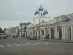 В центре города Ростов Великий