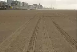 Чистый пляж в Гааге