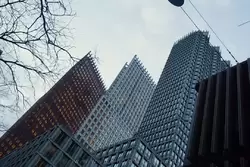 Район высотных административных зданий в Гааге