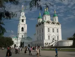 Достопримечательности Астрахани: Успенский собор и колокольня