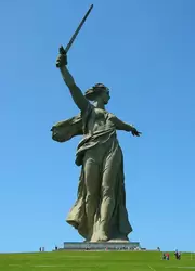 Достопримечательности Волгограда: монумент Родина-мать